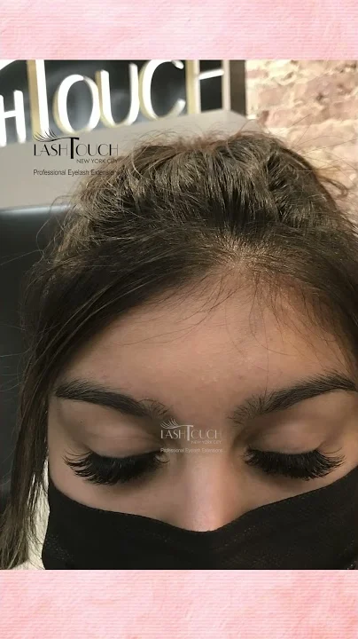 LED Gel lash extensions in Midtown NYC for summer swimming and humidity